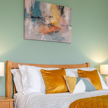 Rosemill - Large Pet Friendly Home With Off Road Parking Whitby Kültér fotó