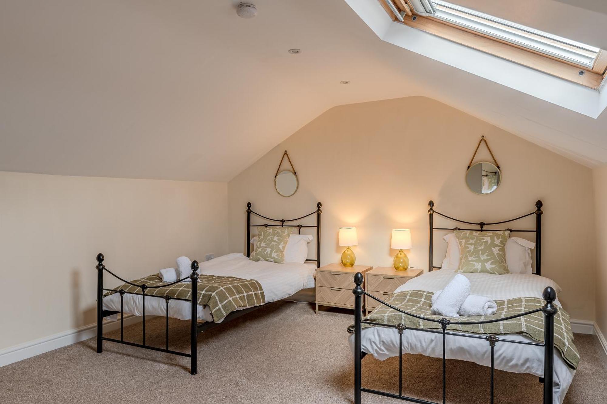 Rosemill - Large Pet Friendly Home With Off Road Parking Whitby Kültér fotó