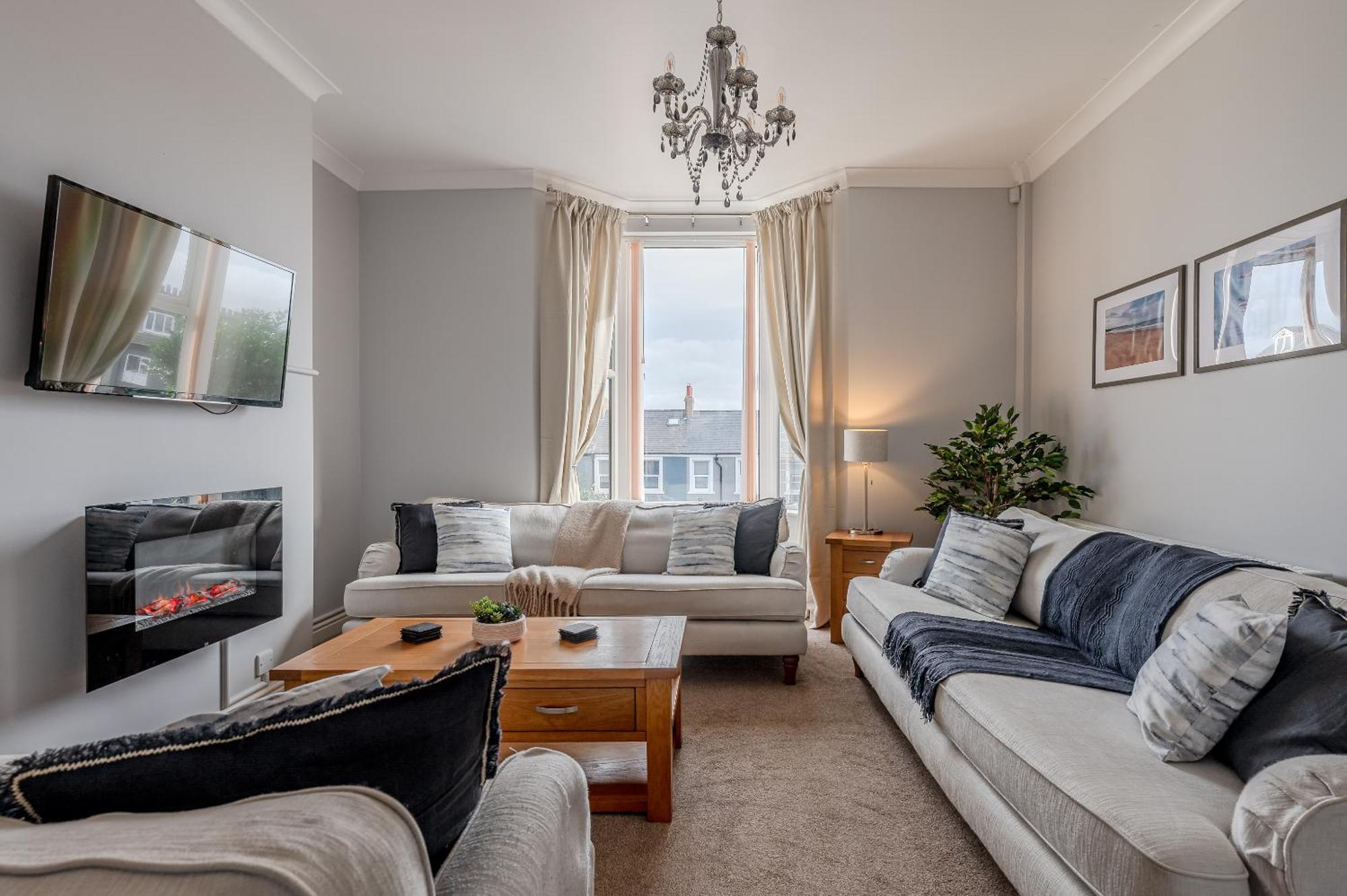 Rosemill - Large Pet Friendly Home With Off Road Parking Whitby Kültér fotó